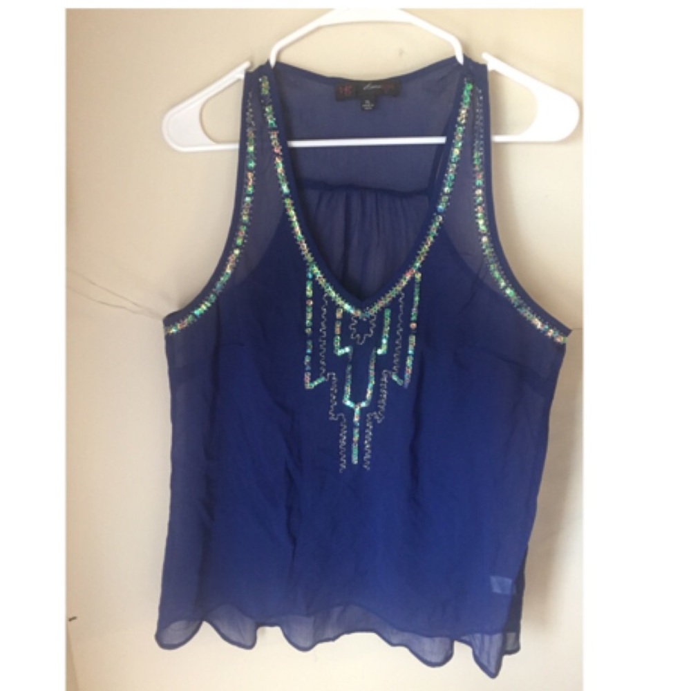 Tops - Picture 3 of 4